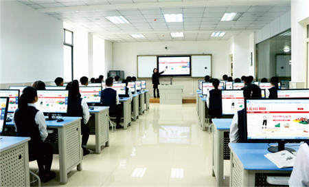 2025年重庆市万州现代信息工程学校最吃香的专业解析：飞机设备维修、计算机应用、通讯运营服务