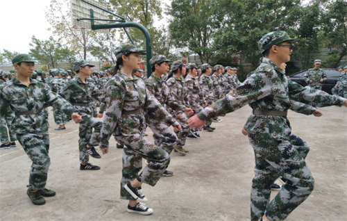 重庆市三峡卫生学校学校环境三