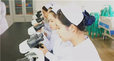 重庆卫生技工学校招生专业人数