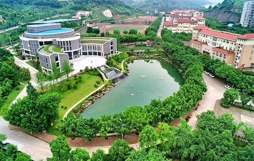 重庆市女子职业高级中学学校环境五