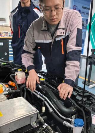 喜报：重庆渝北职教中心教师在全国工业和信息化技术技能大赛重庆选拔赛中斩获佳绩