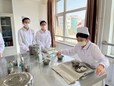 2025年重庆市医药科技学校入学所需资料指南