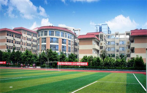 重庆市女子职业高级中学校园环境怎么样?