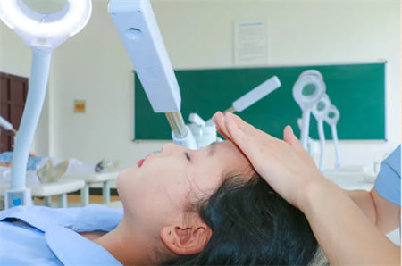 重庆市女子职业高级中学适合女生的专业选择