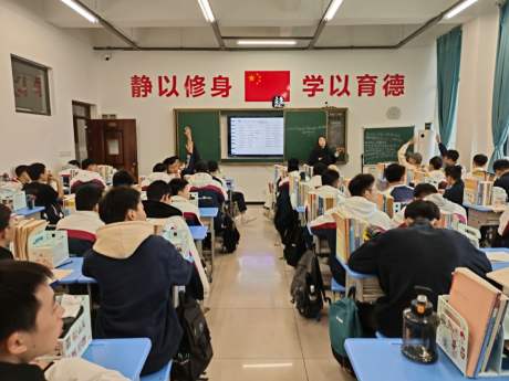 重庆蜀都职业技术学校 24 春年级部:“互帮互助”绘就职教新画卷