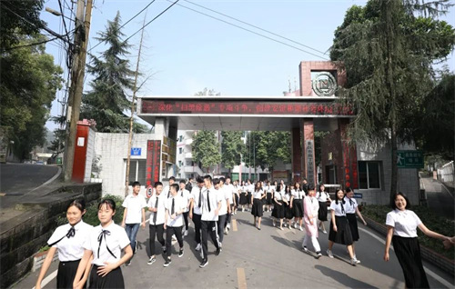 重庆市南丁卫生职业学校学校环境三