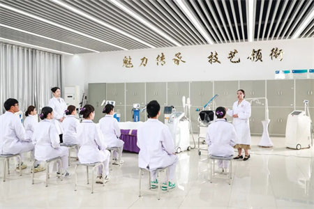 2025年重庆市合川卫生学校入学所需资料