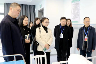 重庆市九龙坡区科学城人民医院赴重庆市医药科技学校考察交流并签订合作协议