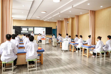 重庆市南丁卫生职业学校2025年优势专业介绍