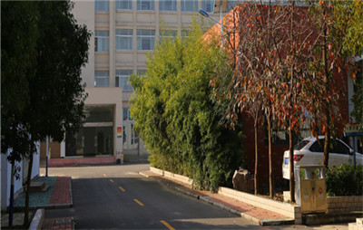 初中毕业可以报考重庆市涪陵创新计算机学校吗