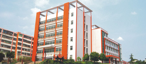 重庆市机械高级技工学校2025年春季招生简章