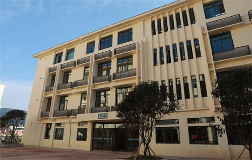 重庆市女子职业高级中学2025招生对象