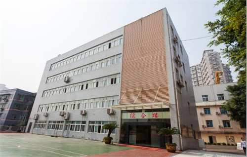 重庆建筑高级技工学校环境好不好?