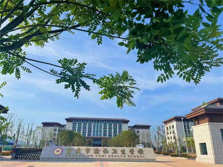 重庆卫校校园风光一览:学习与生活两不误