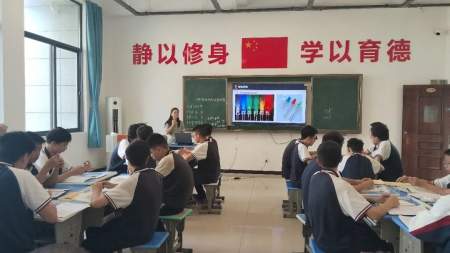 重庆市蜀都职业技术学校：五科教师展信息化教学风采