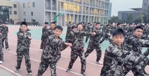 中考失利不代表终点！人生是场长跑，你我皆是未到终点的黑马