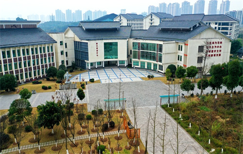 重庆市农业机械化学校校园环境怎么样?好不好