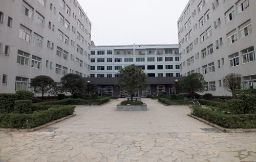 重庆市忠县职业教育中心学校环境五