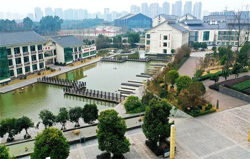 重庆市农业机械化学校校园环境怎么样?好不好