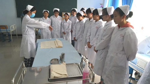 重庆市三峡卫生学校2023年招生简章