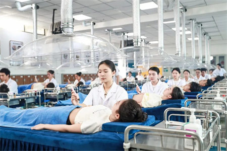 2025年重庆市公共卫生学校入学所需资料清单