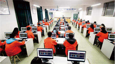 重庆市旅游学校有哪些专业适合女生学