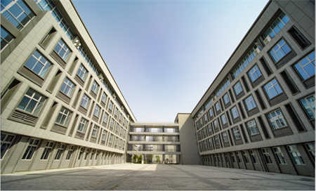 重庆立信职教中心是中专吗