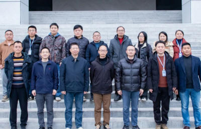 重庆市工业技师学院隆重欢送黄汉冶老师荣休