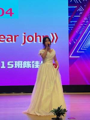 重庆渝西卫校十佳歌手大赛决赛落幕：青春声浪，唱响热爱