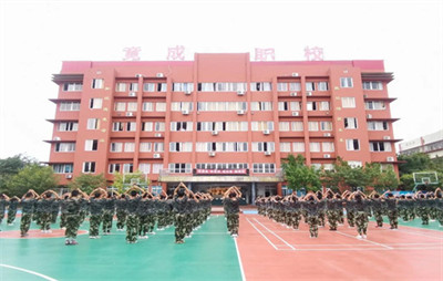 重庆市渝北区竟成中学校招生要求、招生对象、报名条件